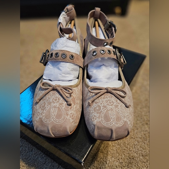 FREE PEOPLE Suede Leather Vintage-inspired Buckle Ballet Flats US 10 / EU 41 - Picture 15 of 16